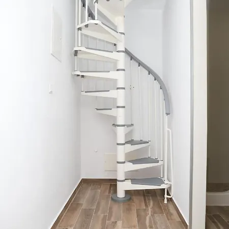 Grελια ηομε Naxos City